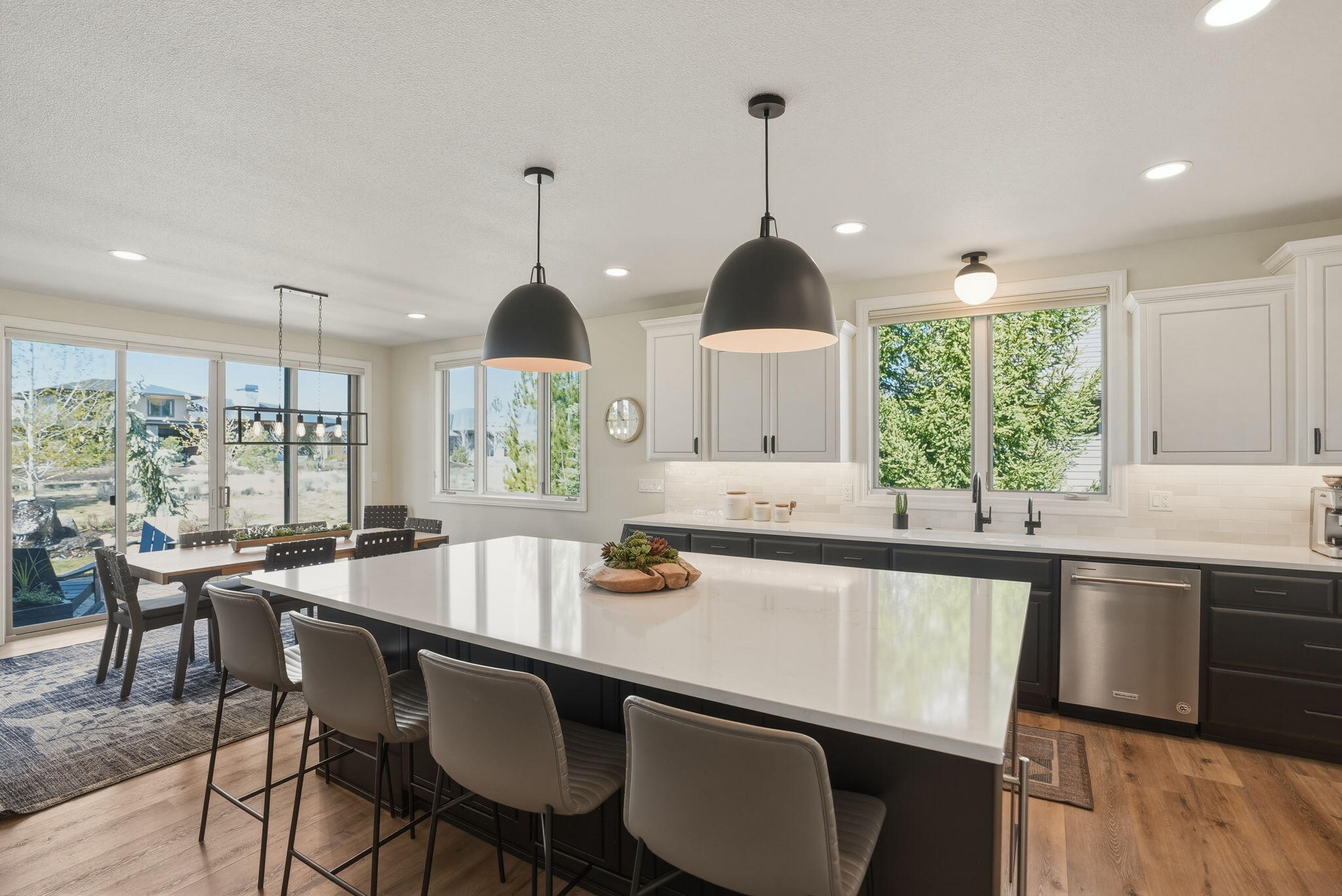 61807 Fall Creek Loop