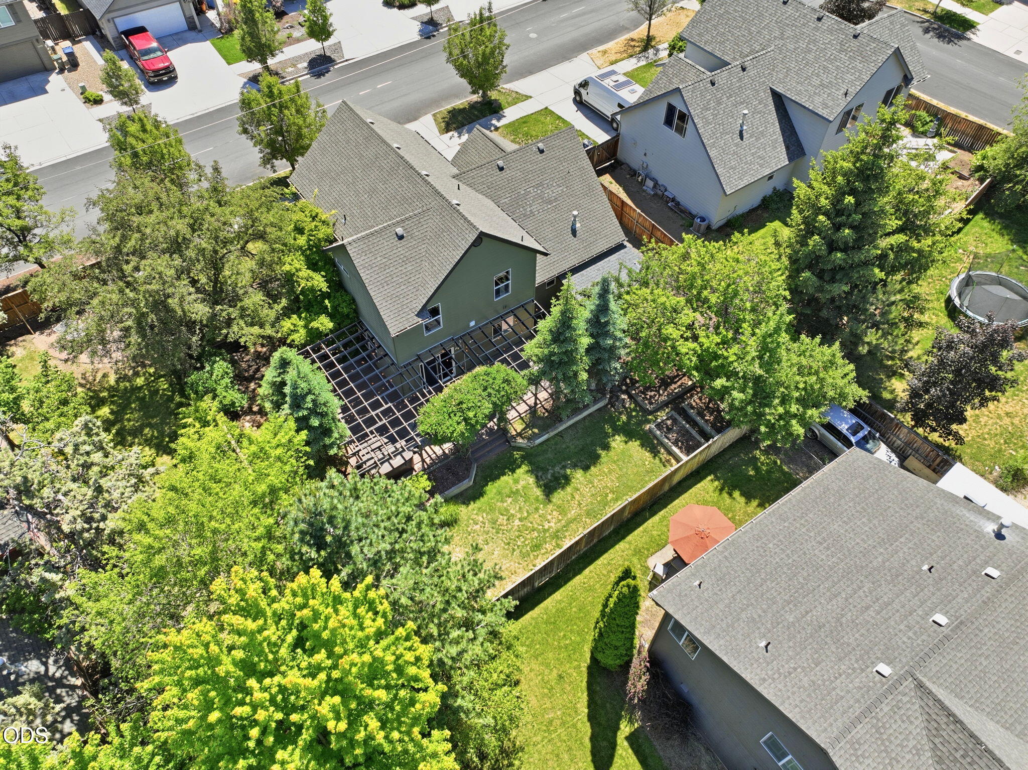1494 NE Rumgay Lane