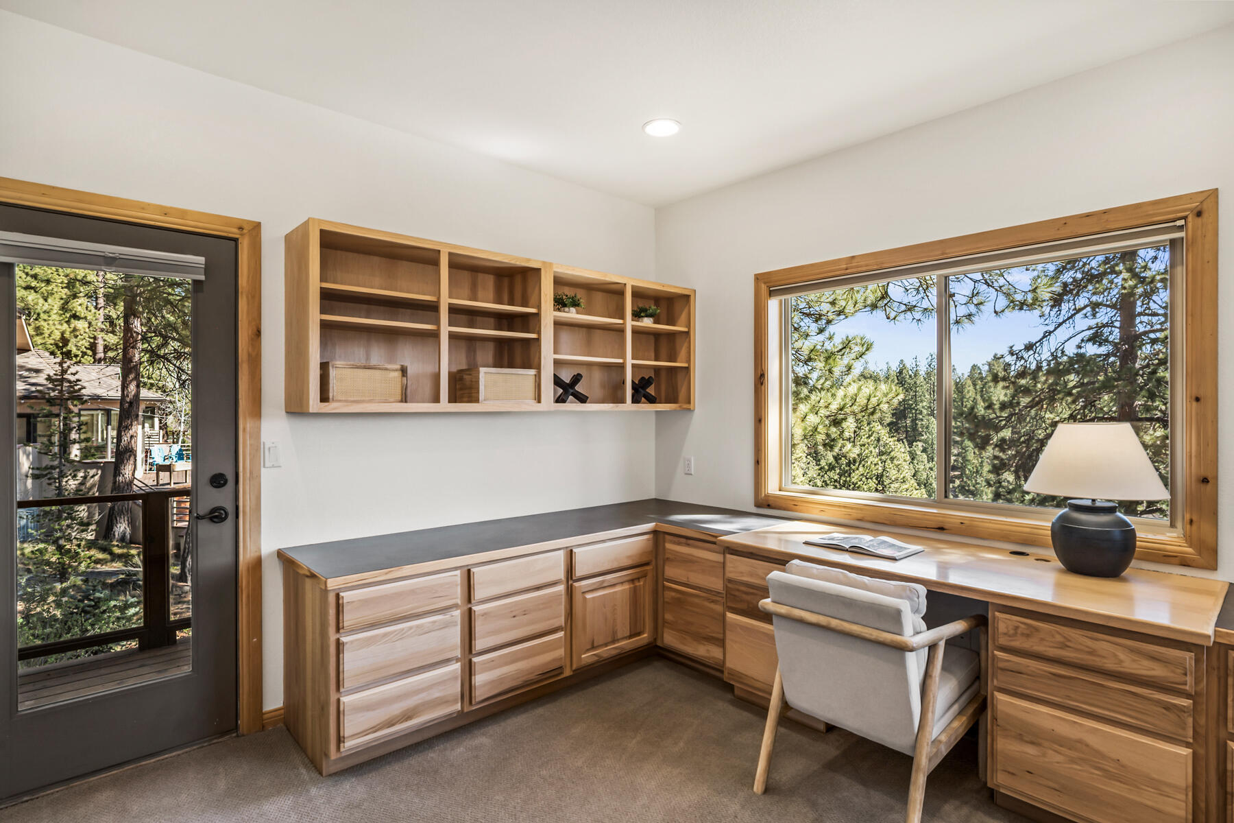 61015 River Bluff Trail