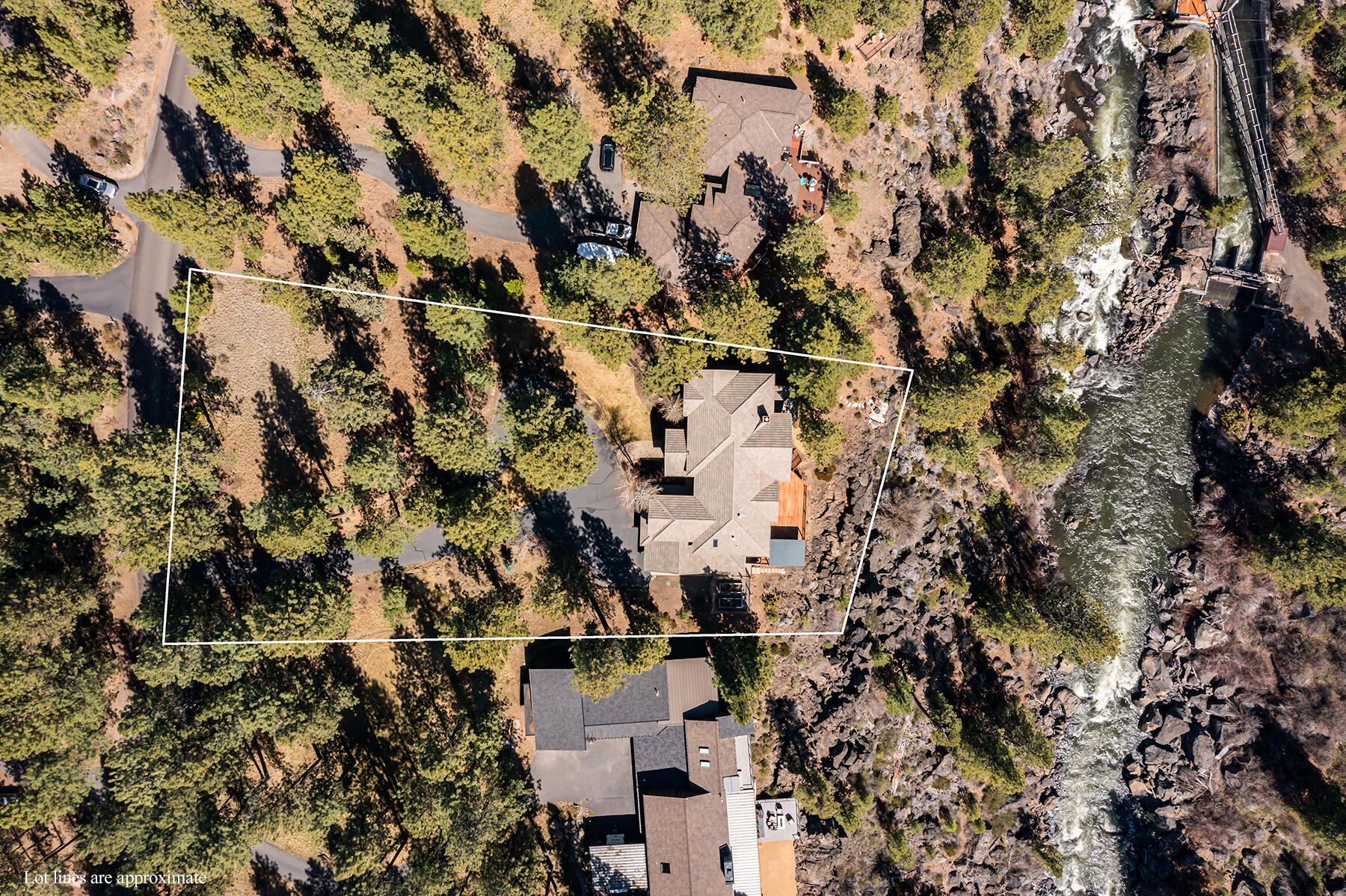 61015 River Bluff Trail