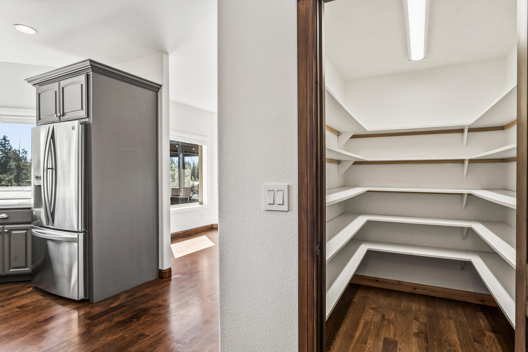 61015 River Bluff Trail