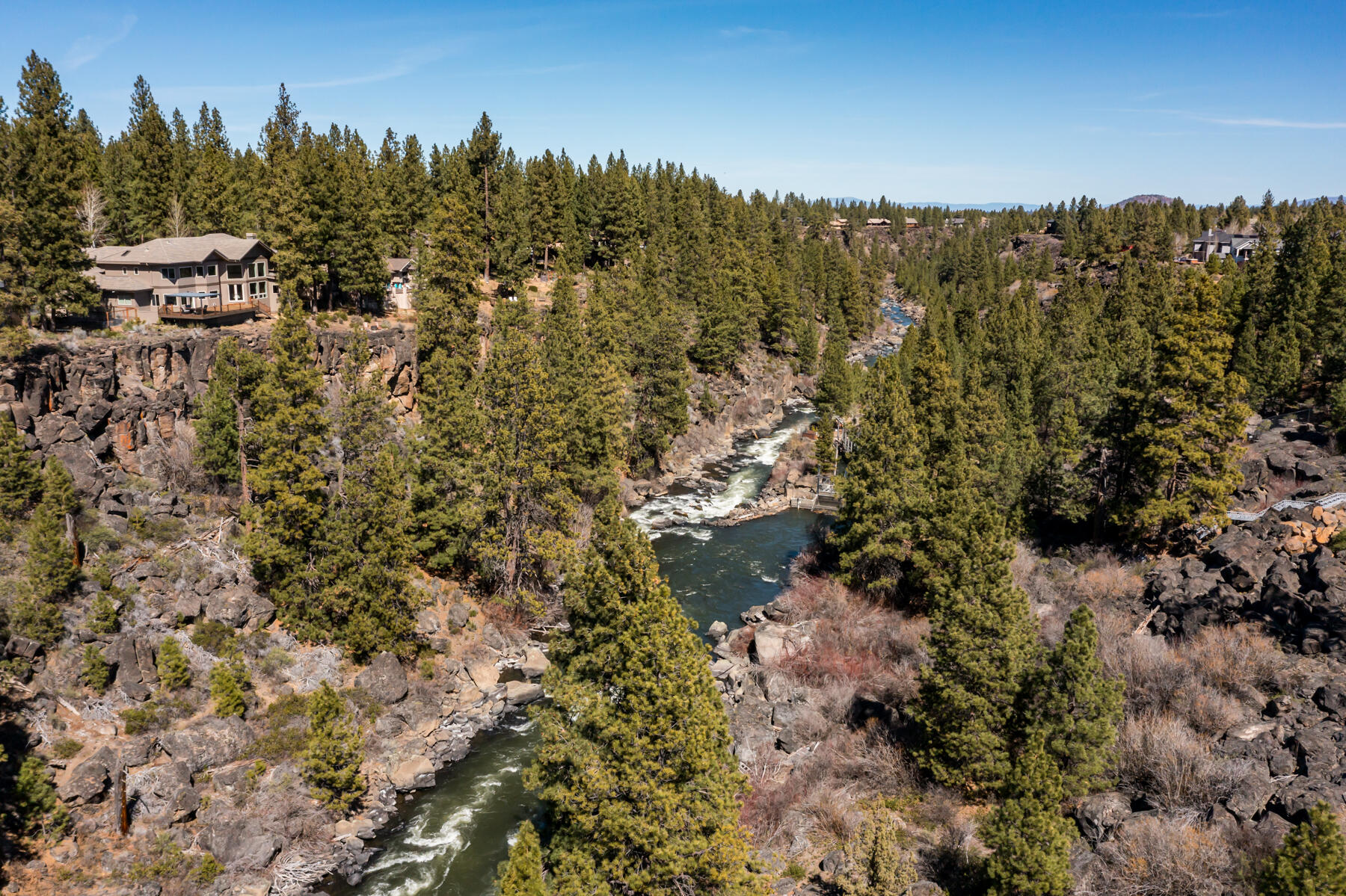 61015 River Bluff Trail