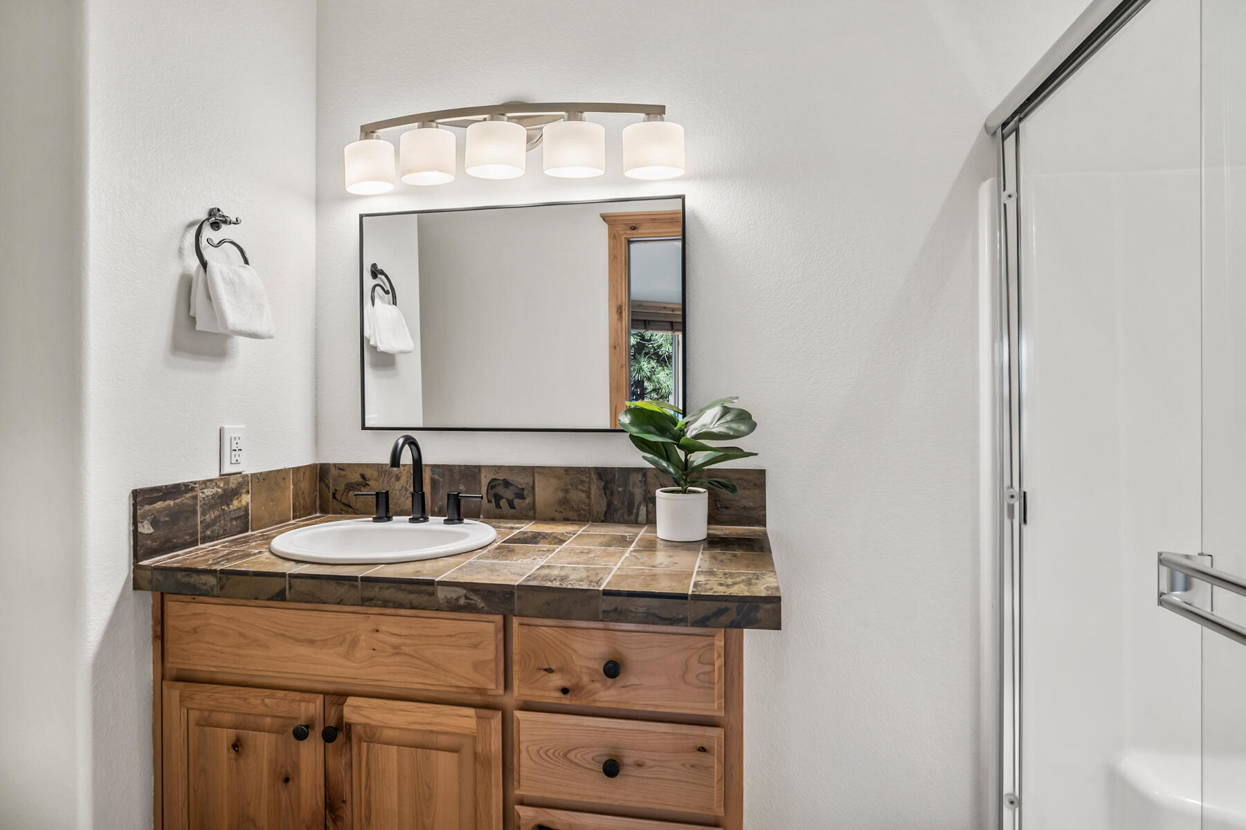 61015 River Bluff Trail