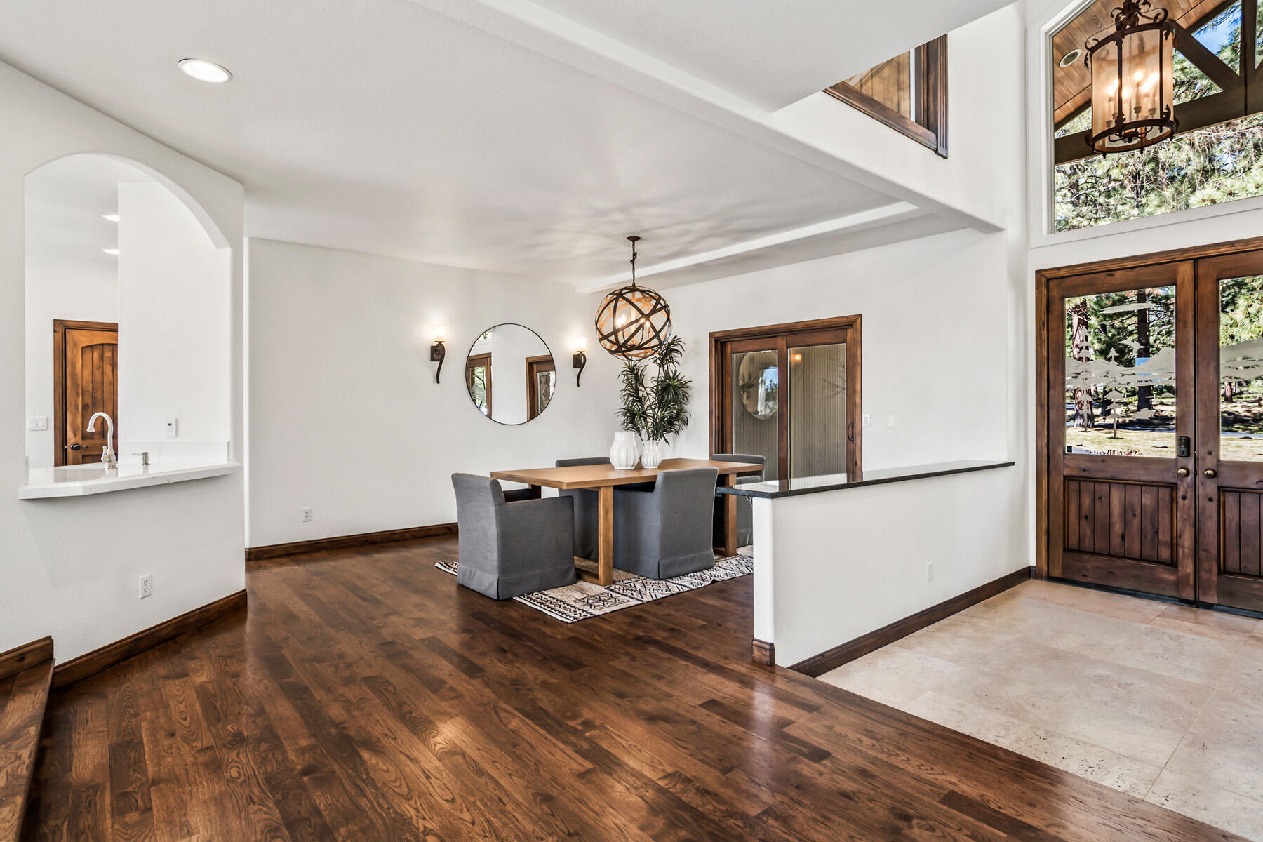 61015 River Bluff Trail