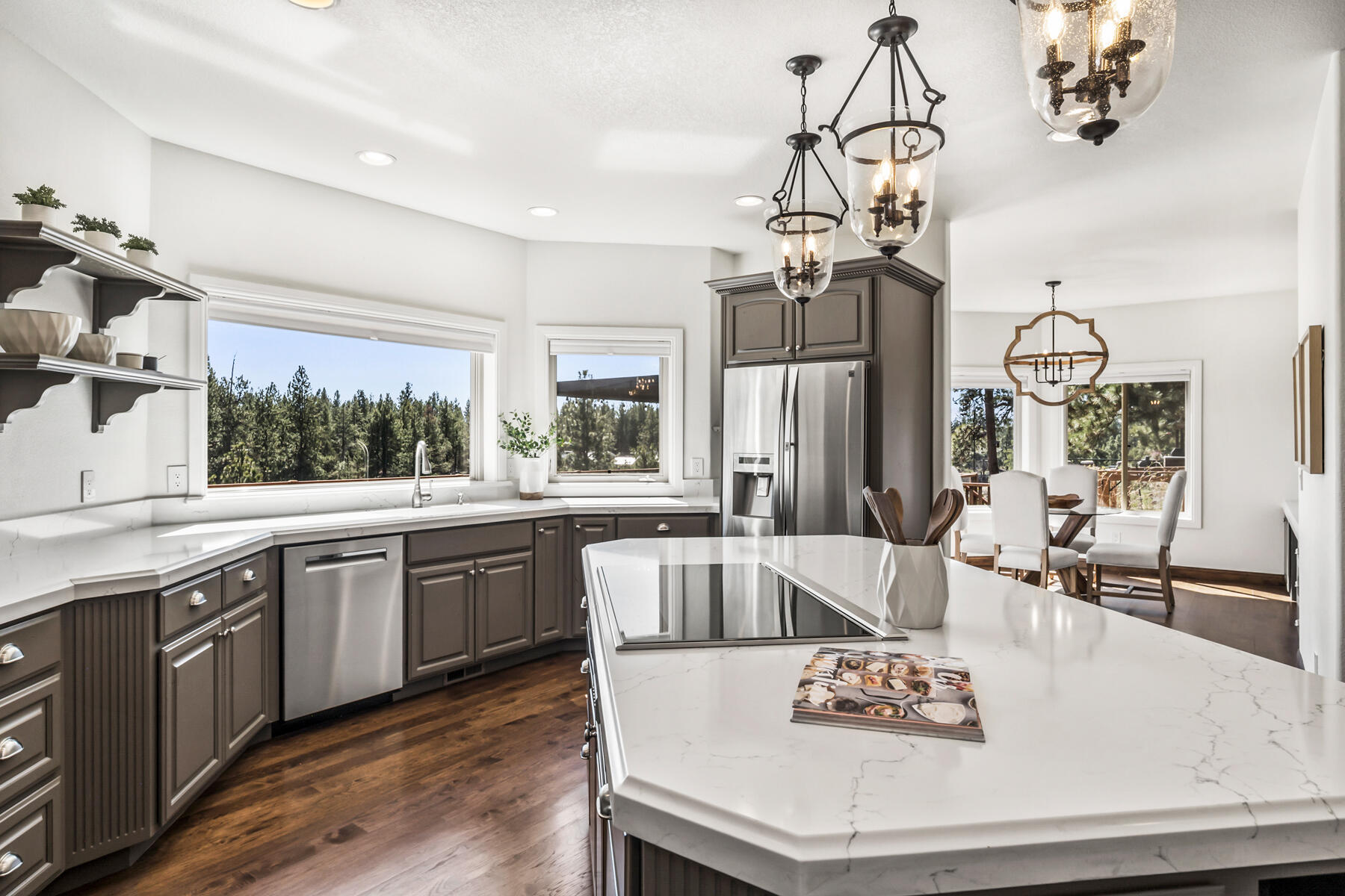 61015 River Bluff Trail