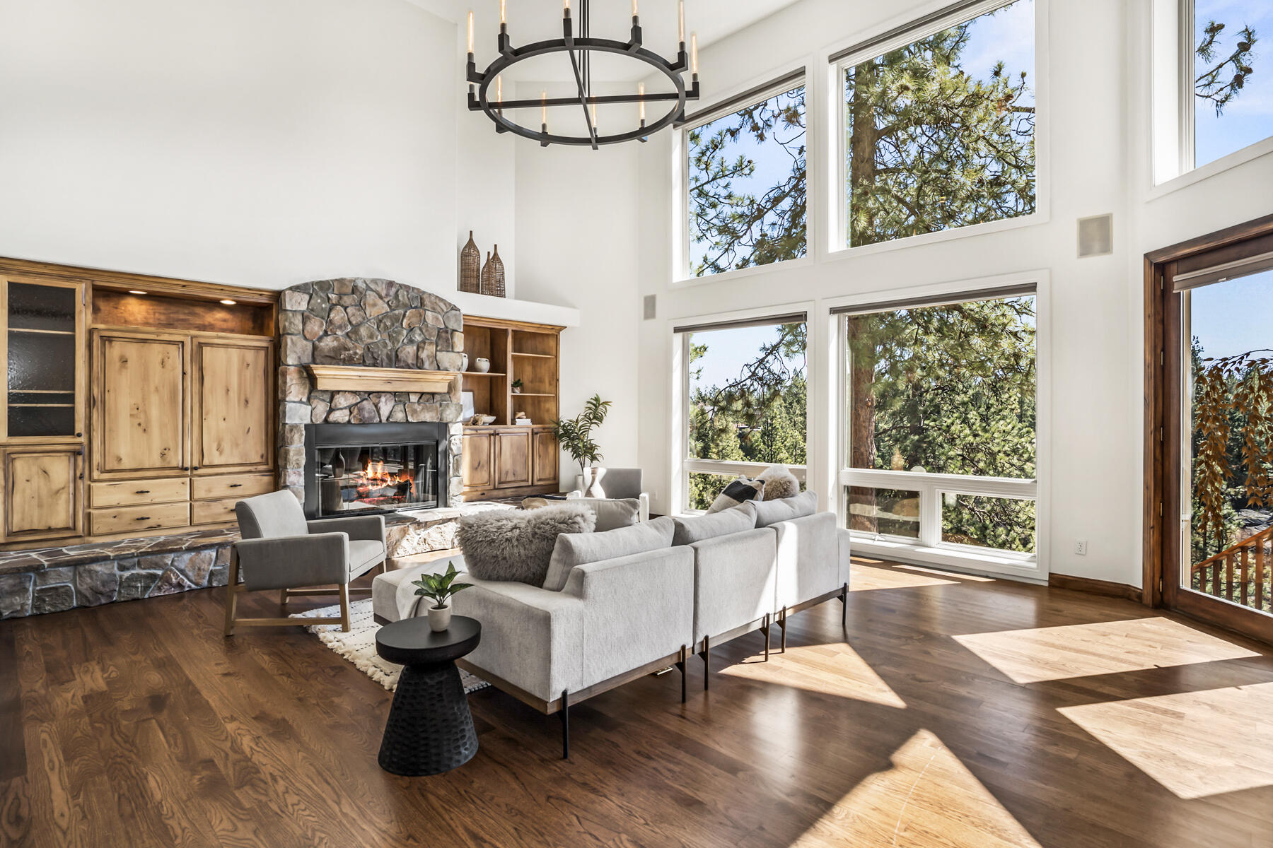 61015 River Bluff Trail