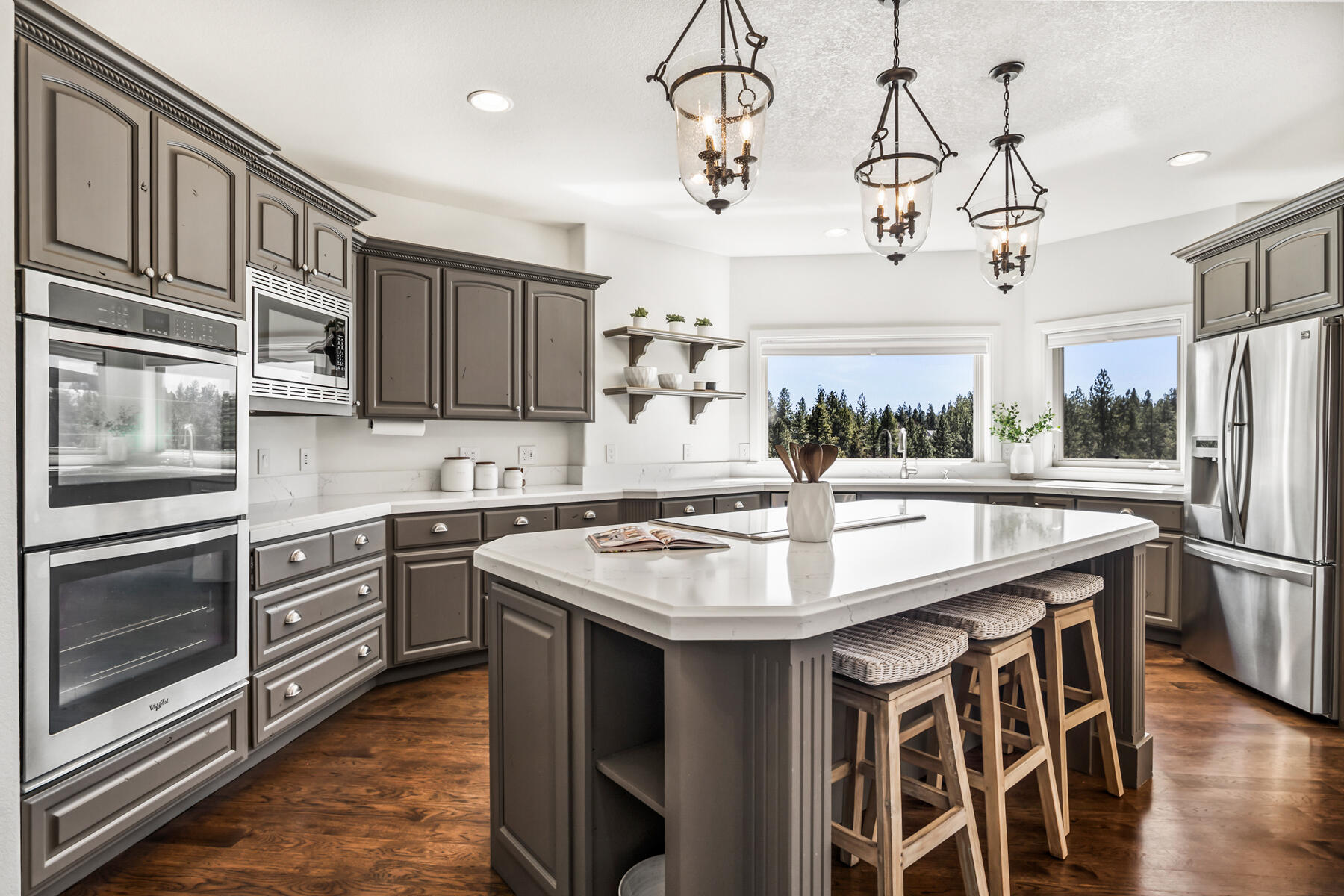 61015 River Bluff Trail