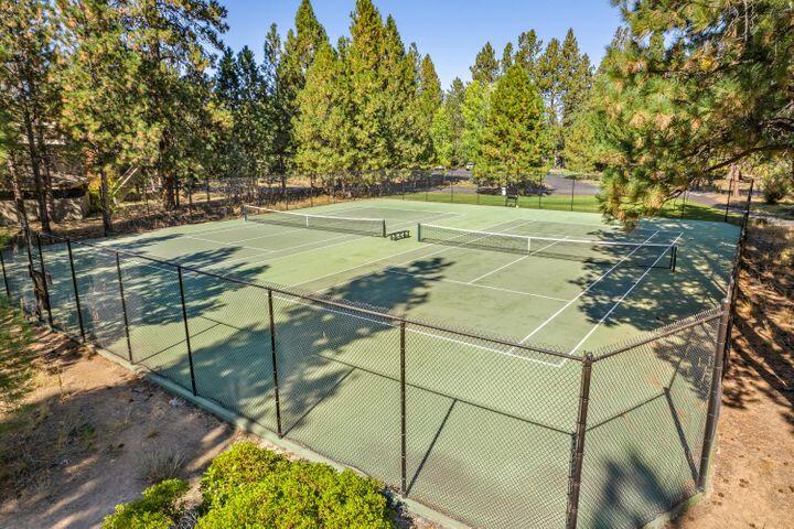 61015 River Bluff Trail