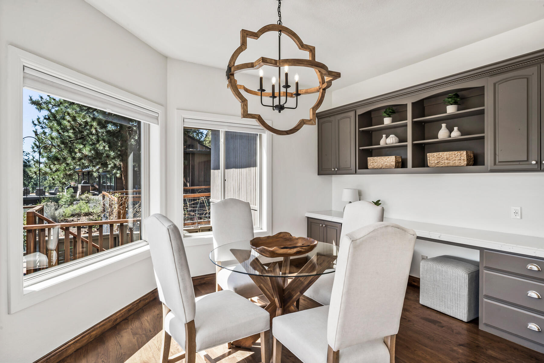 61015 River Bluff Trail