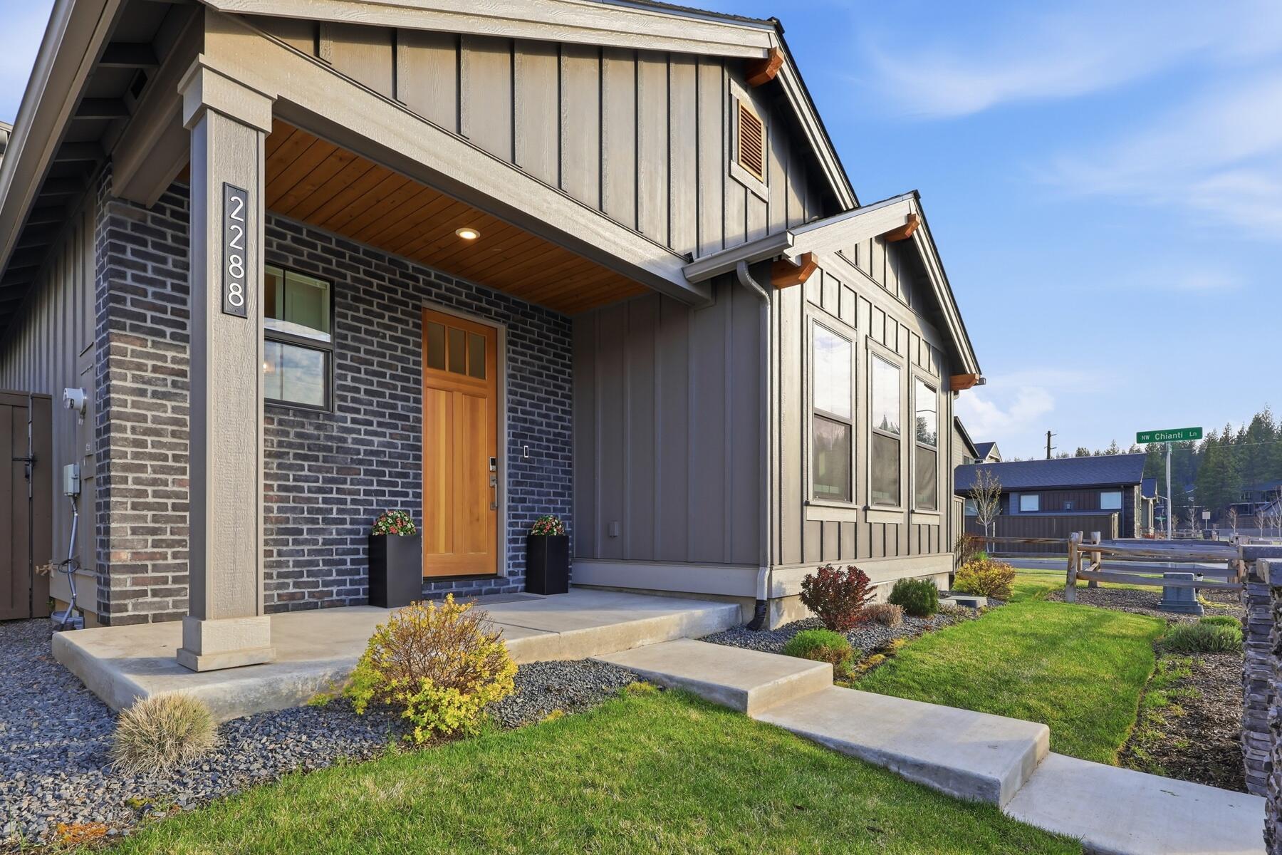 2288 NW Skyline Ranch Road