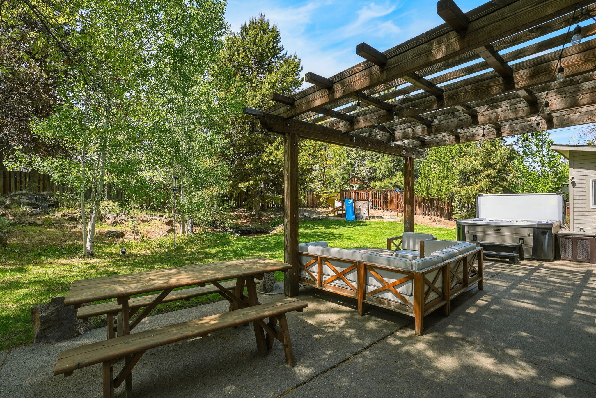 973 NE Paula Drive