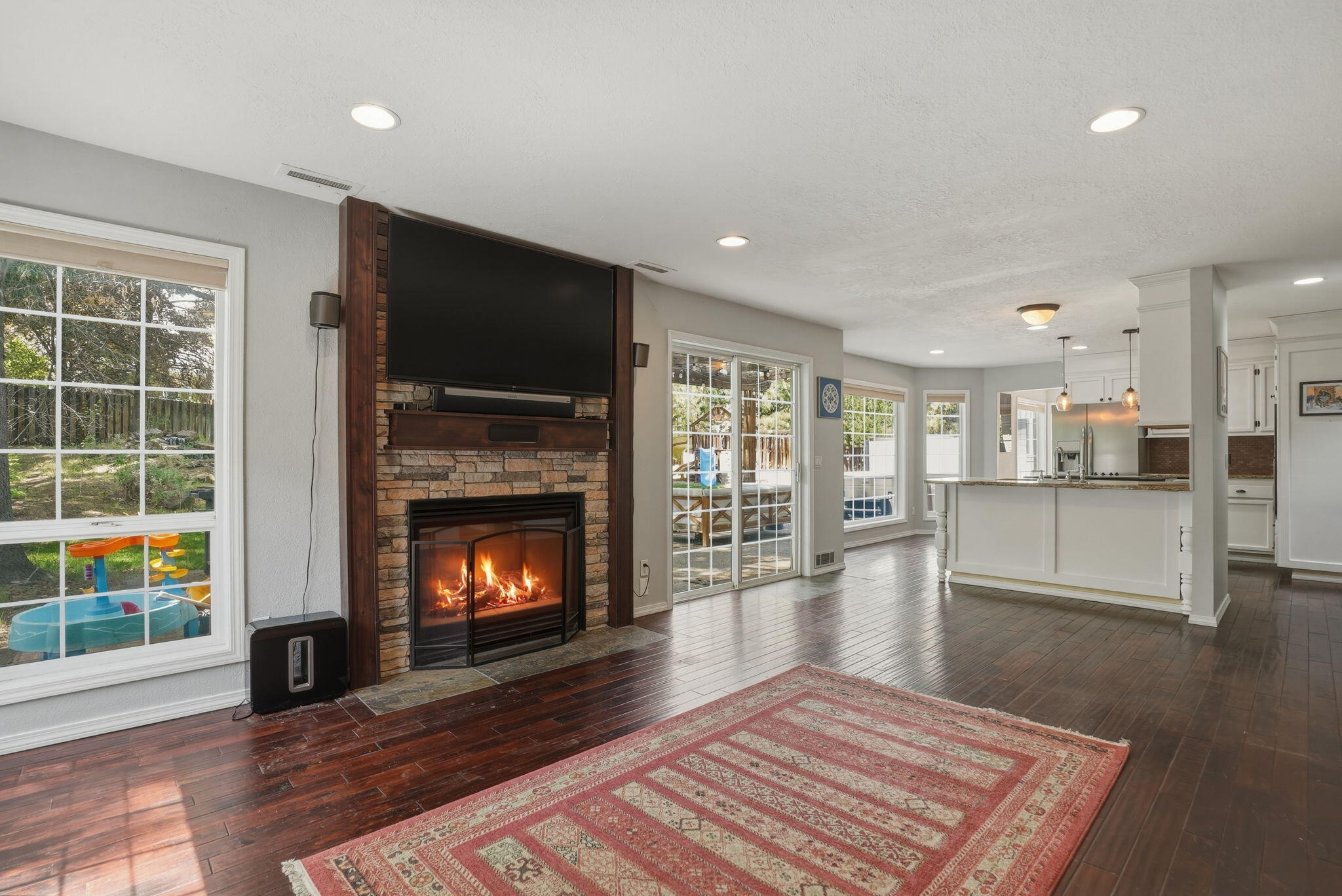 973 NE Paula Drive