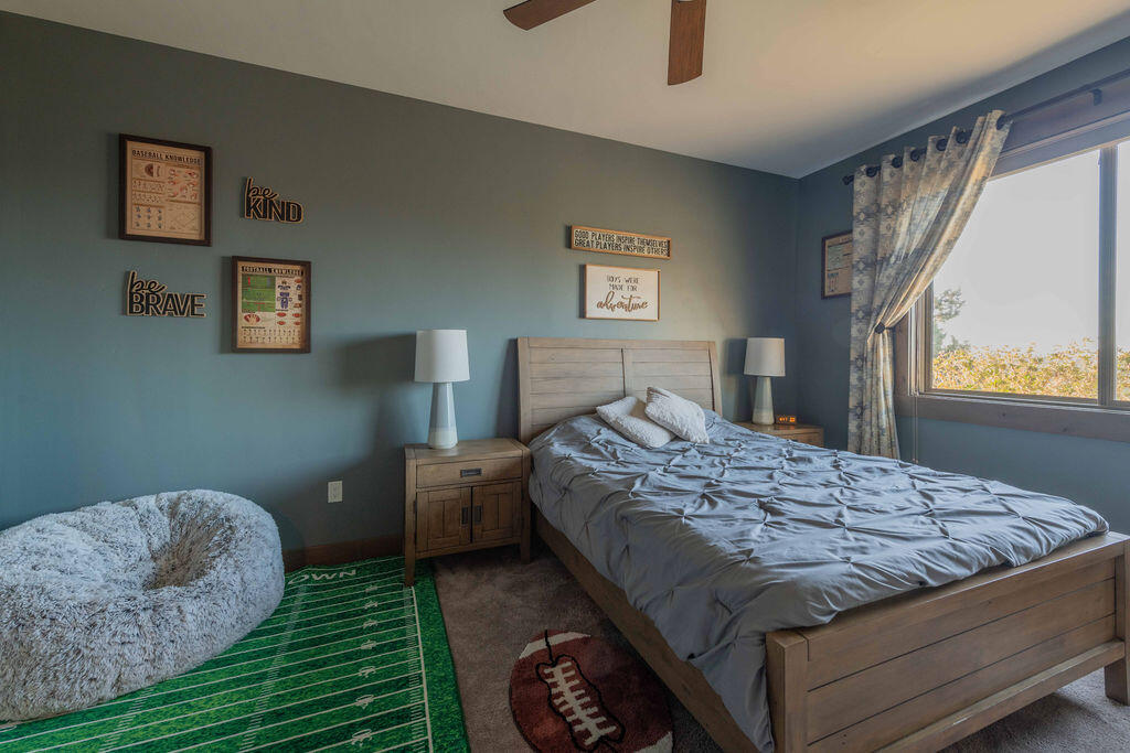 61465 White Peaks Court