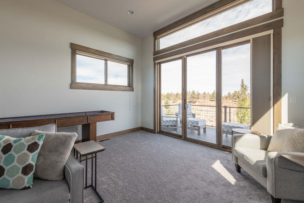 61465 White Peaks Court