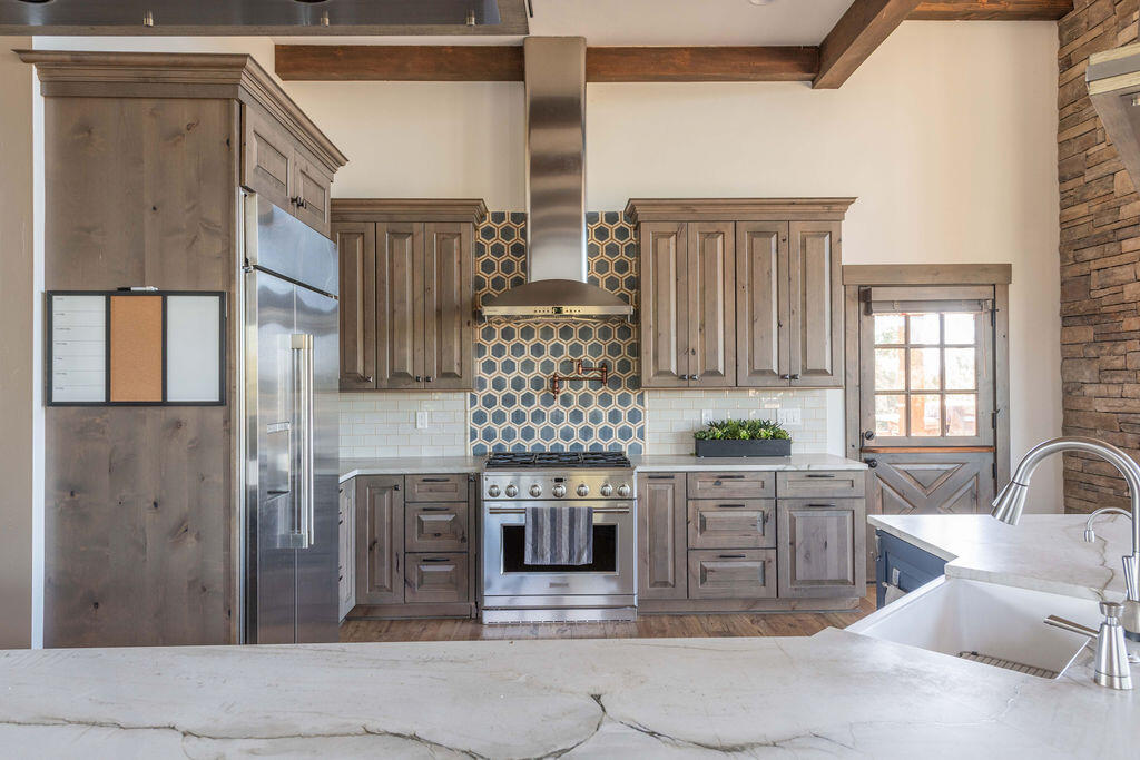 61465 White Peaks Court