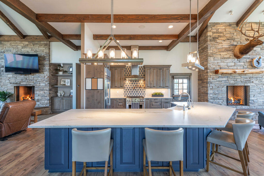 61465 White Peaks Court