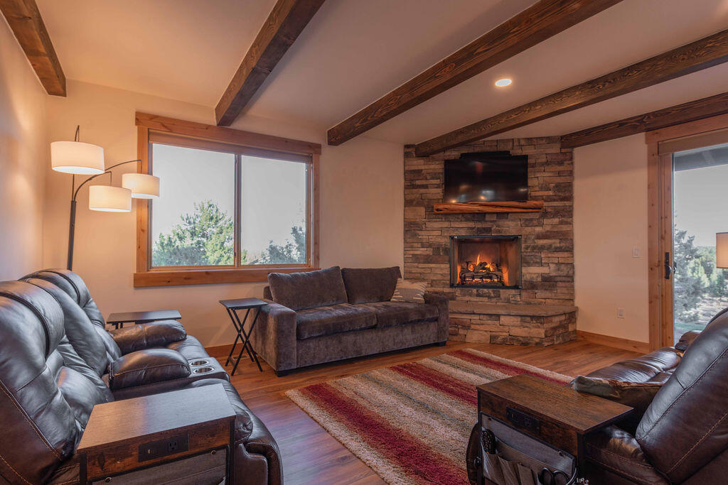 61465 White Peaks Court