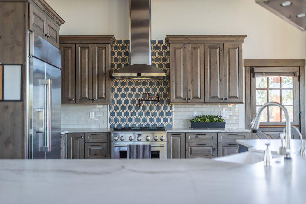 61465 White Peaks Court