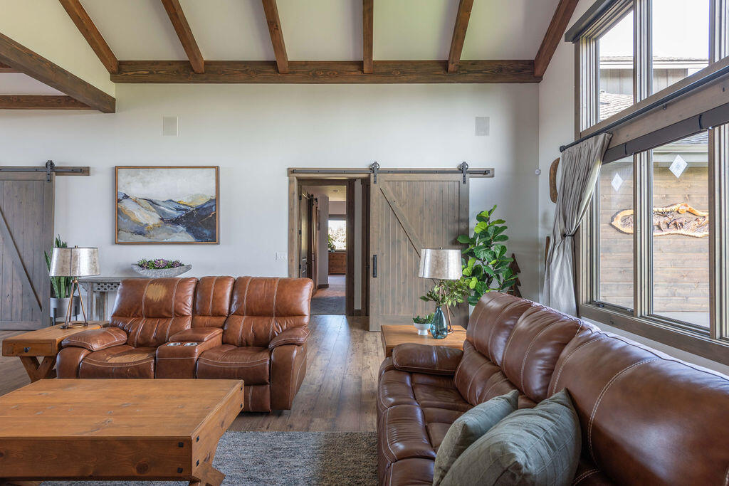 61465 White Peaks Court