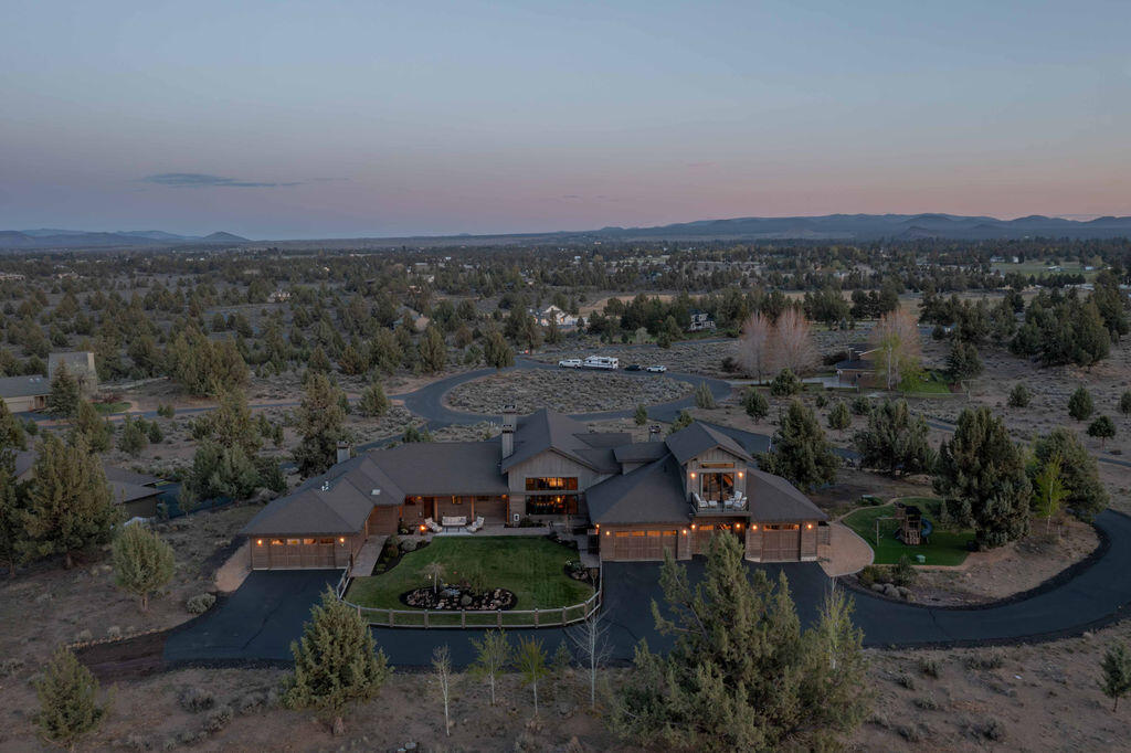 61465 White Peaks Court