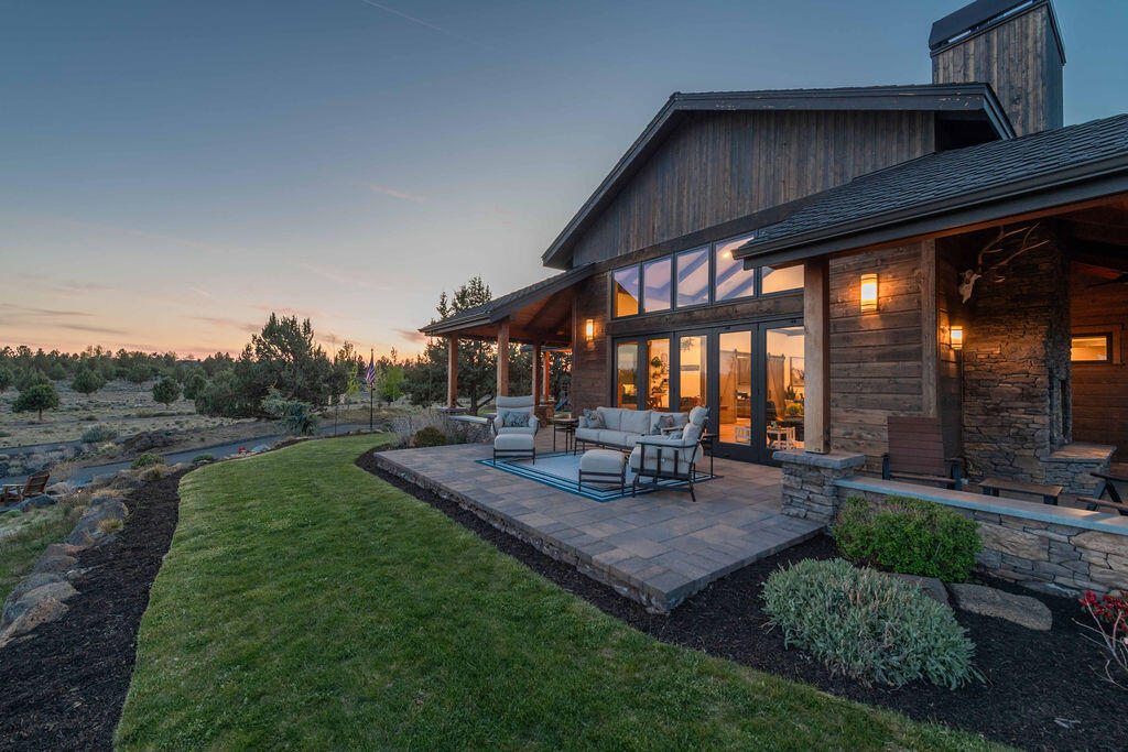 61465 White Peaks Court