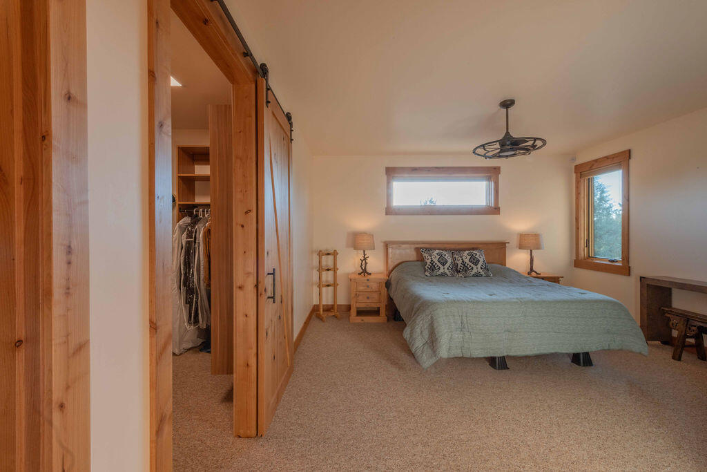 61465 White Peaks Court