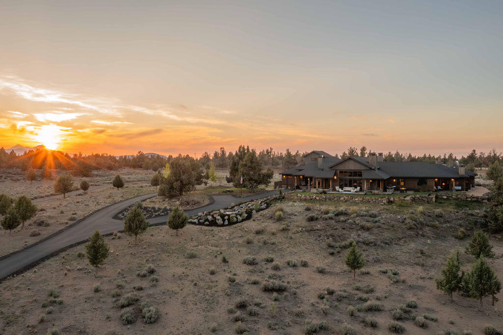 61465 White Peaks Court