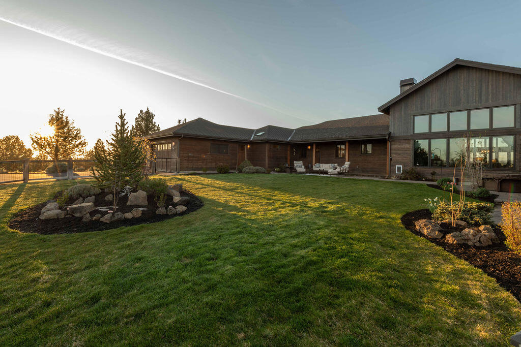 61465 White Peaks Court