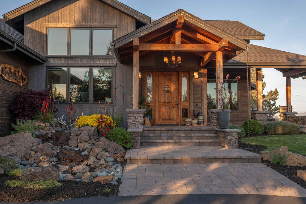 61465 White Peaks Court