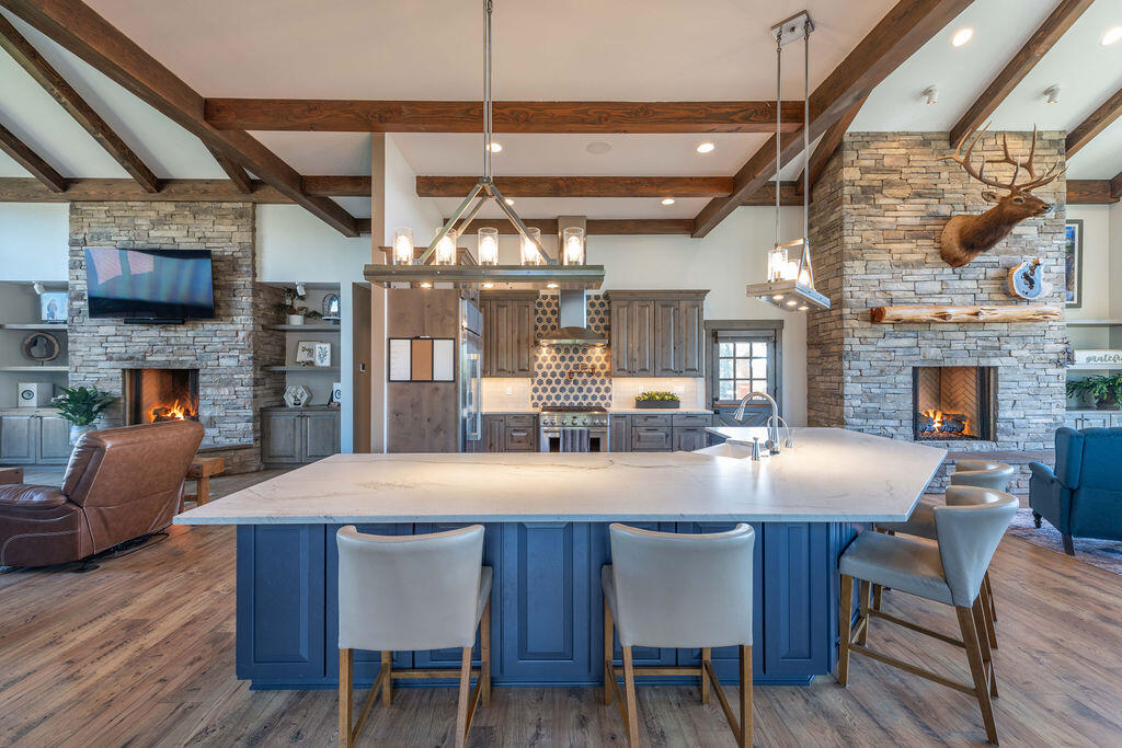 61465 White Peaks Court