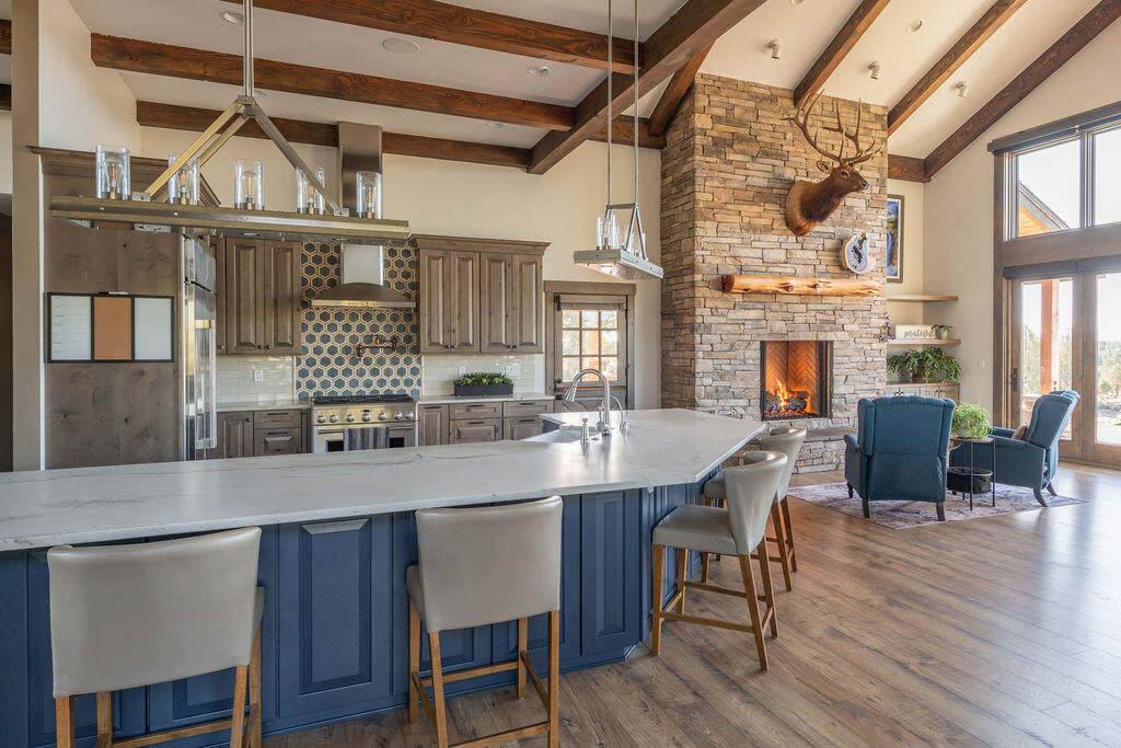 61465 White Peaks Court