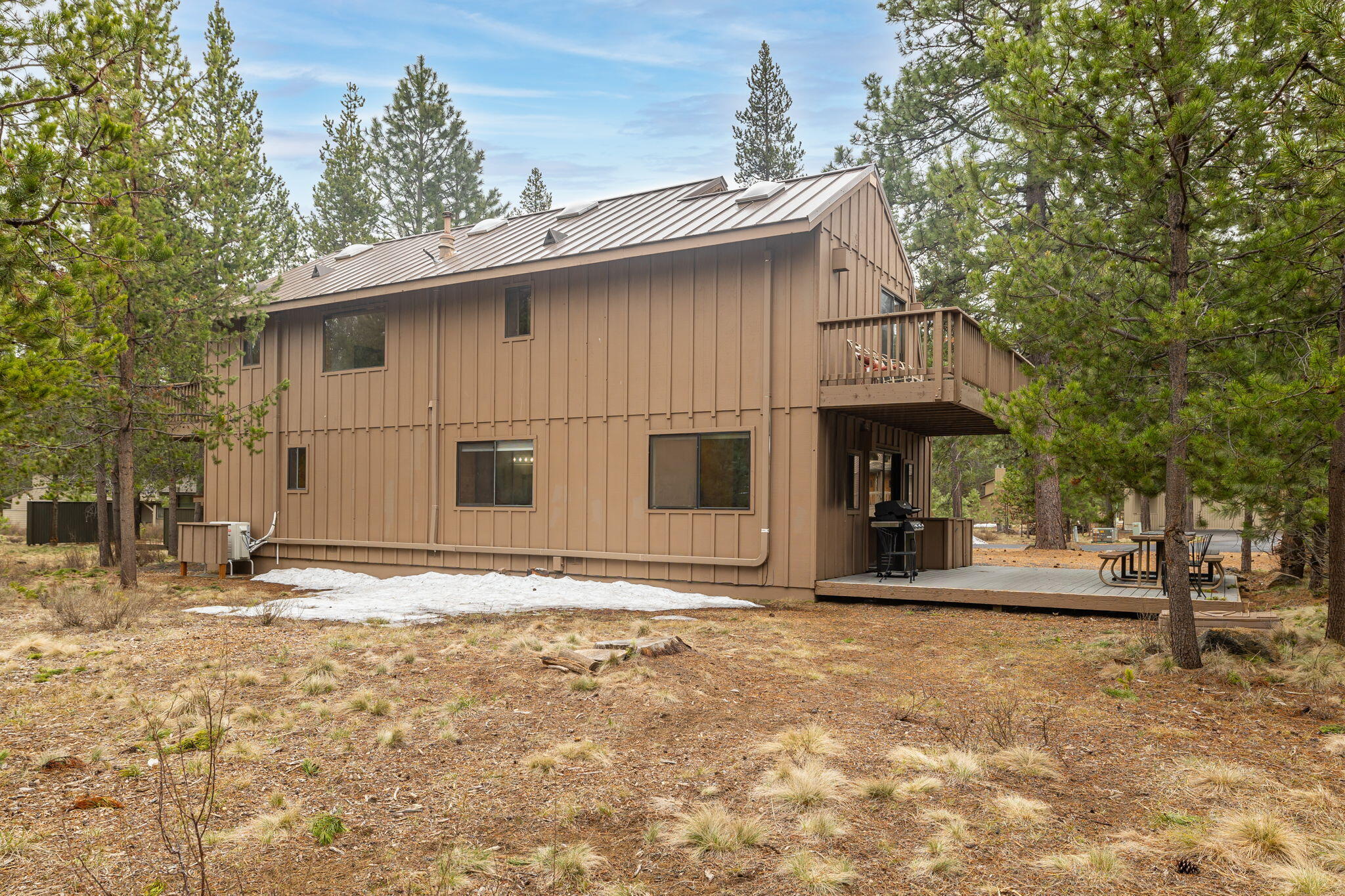 18066 18 E Butte Lane