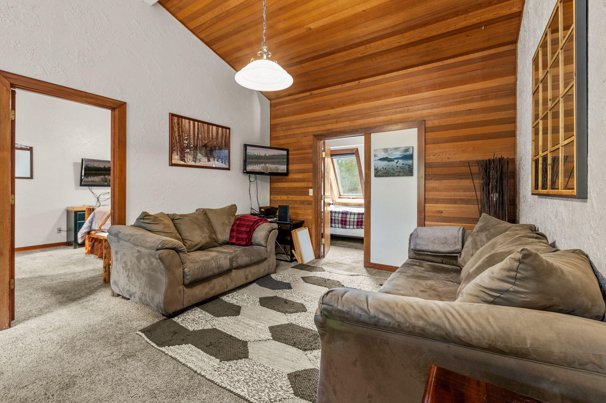 18066 18 E Butte Lane