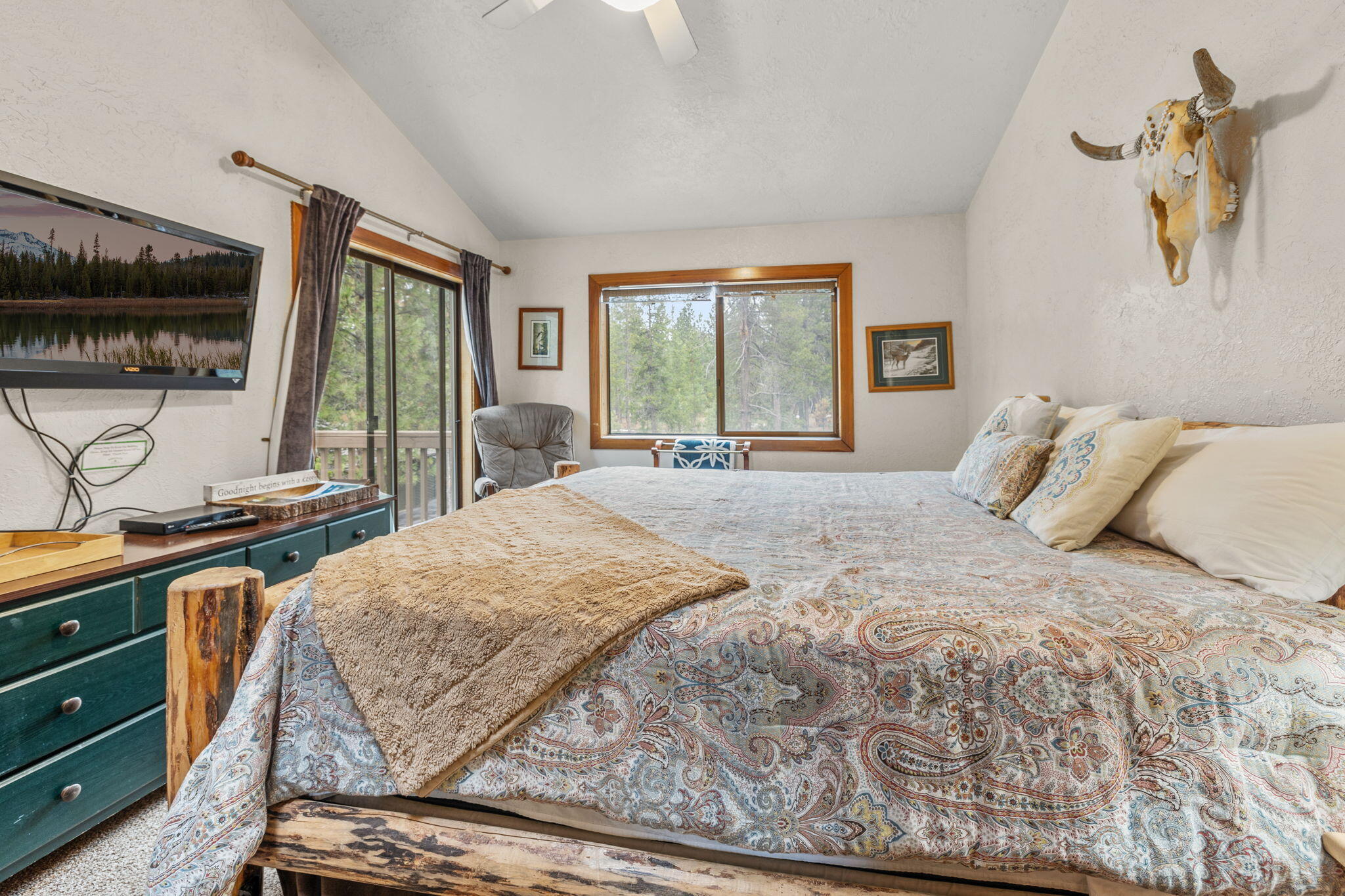 18066 18 E Butte Lane