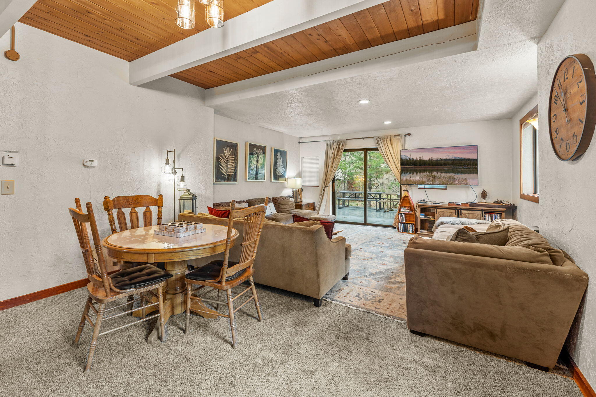 18066 18 E Butte Lane