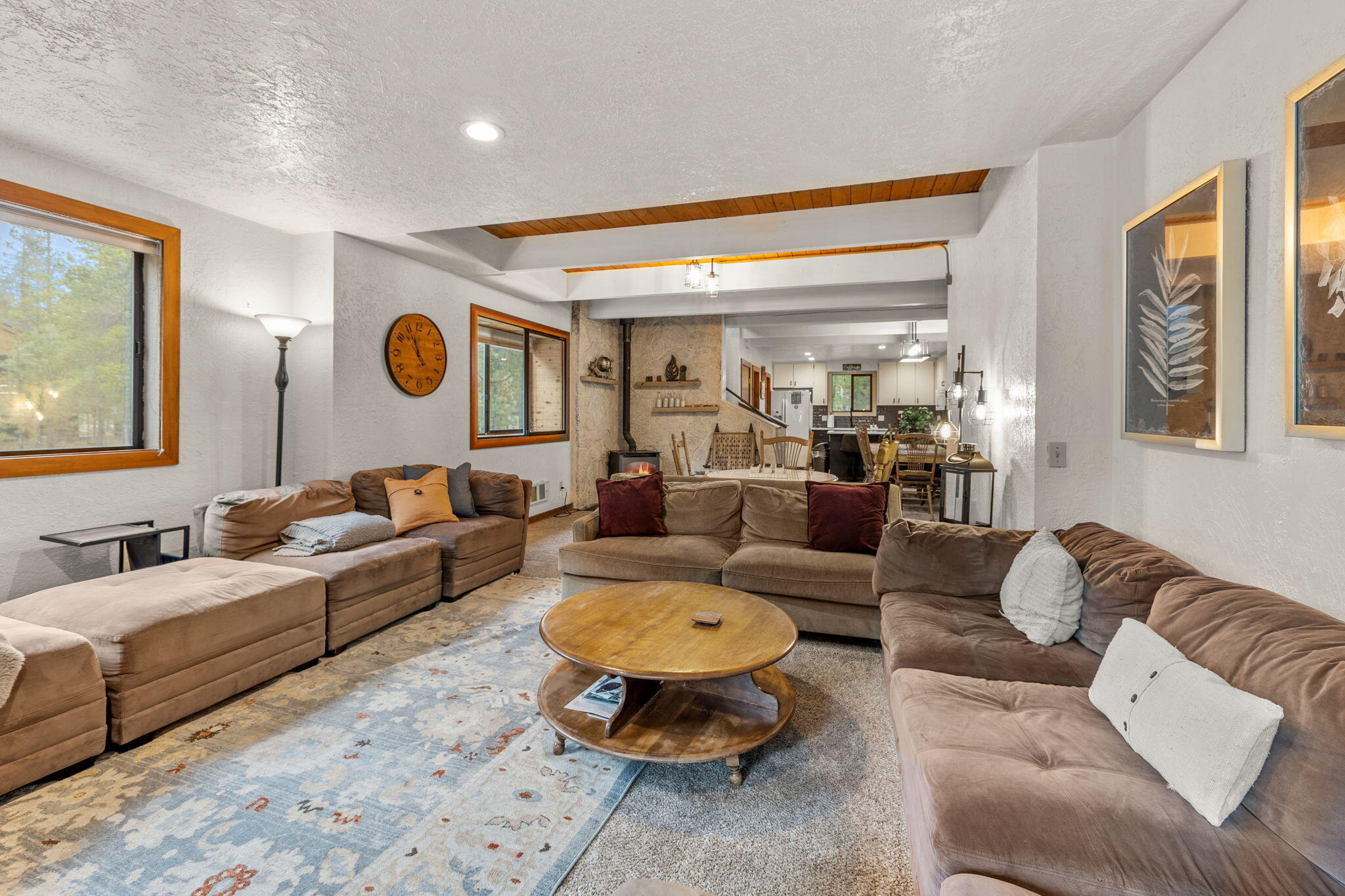 18066 18 E Butte Lane