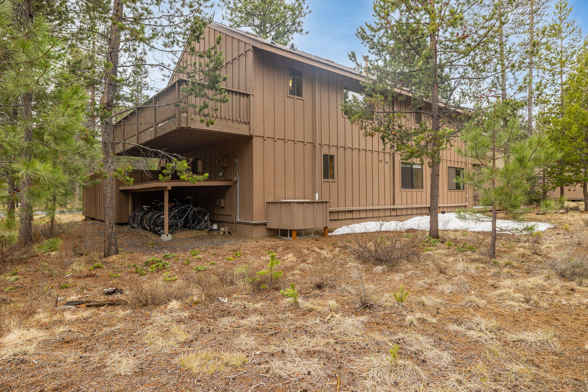 18066 18 E Butte Lane
