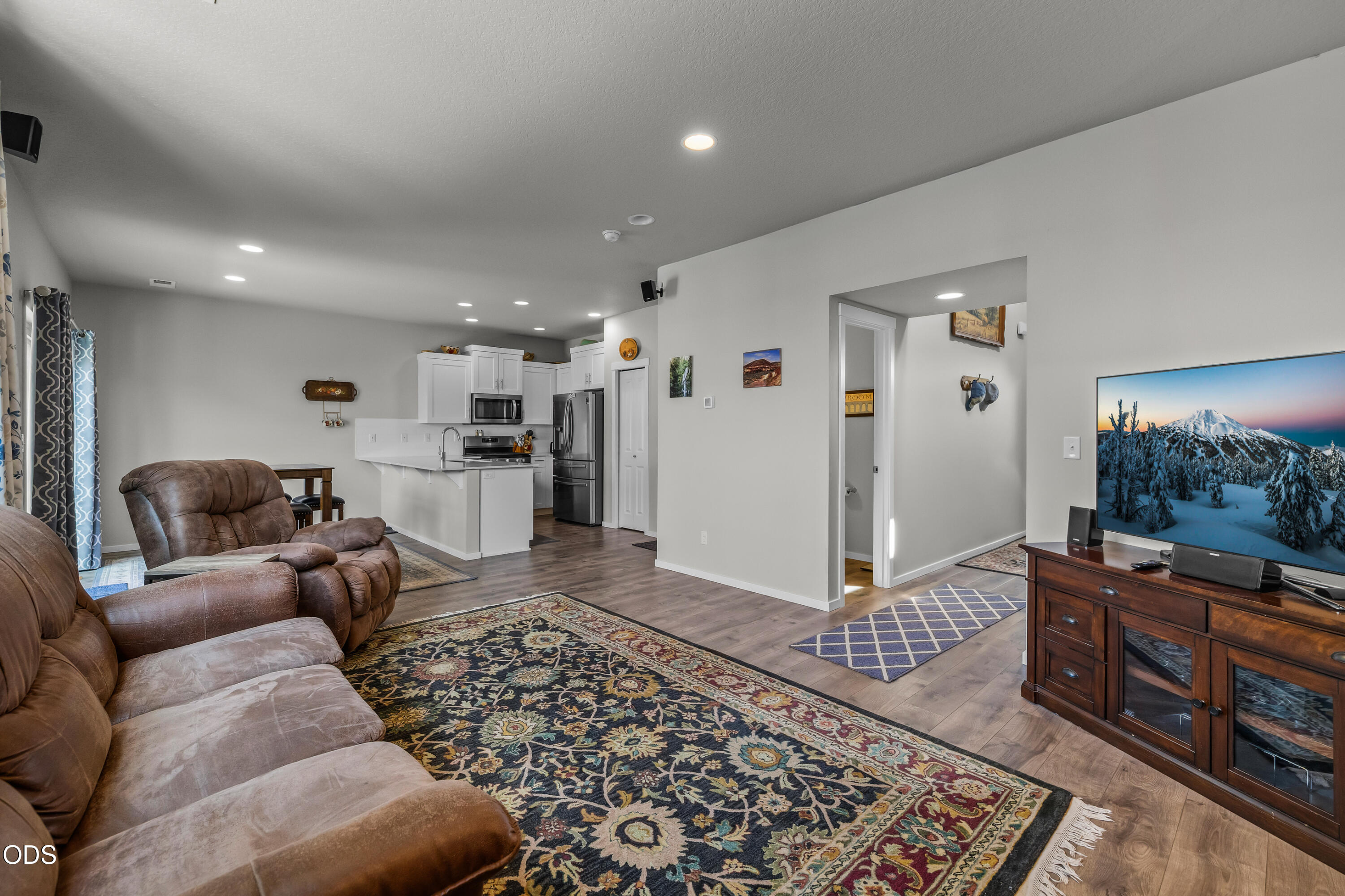 21182 Thomas Drive