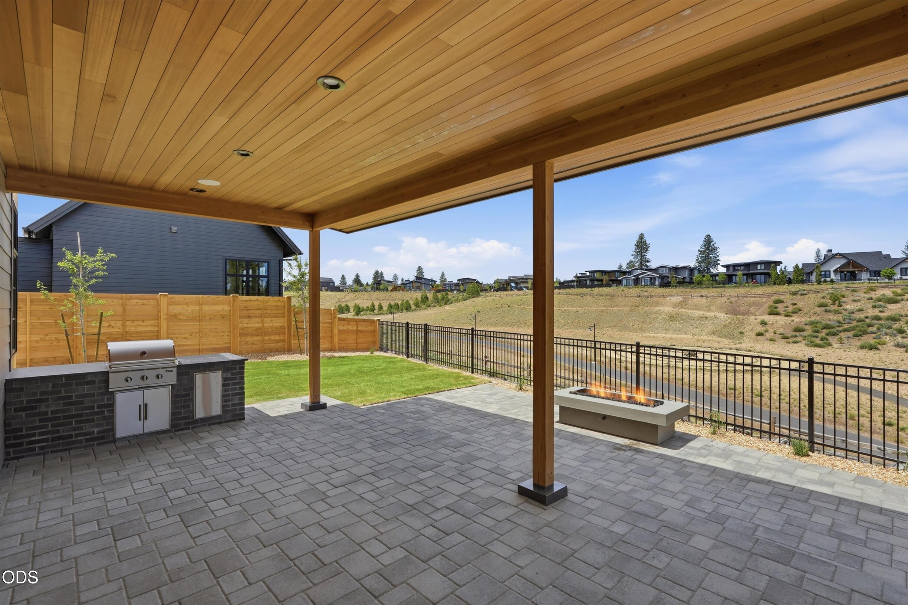 3114 NW Crossing Drive