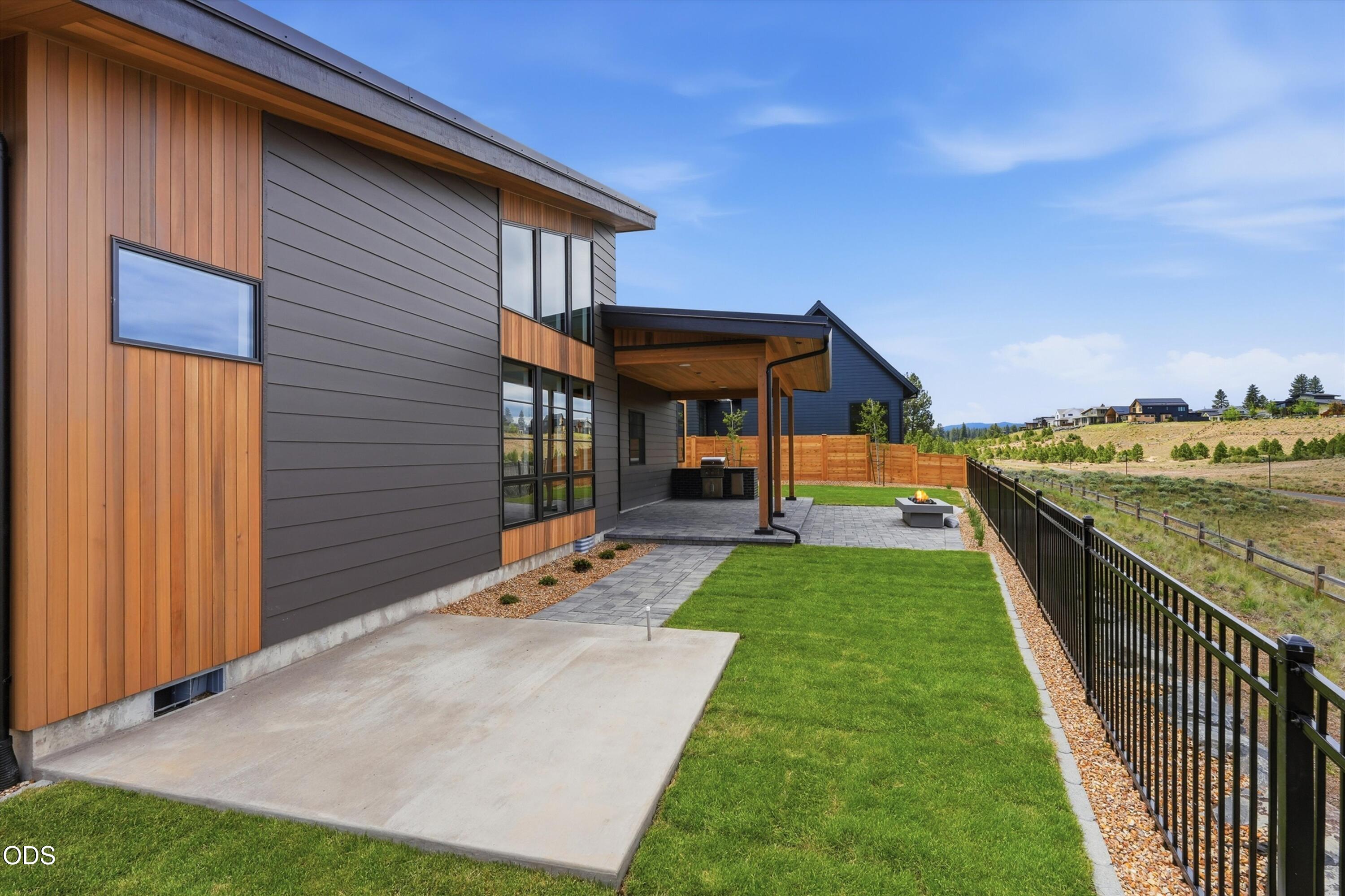 3114 NW Crossing Drive