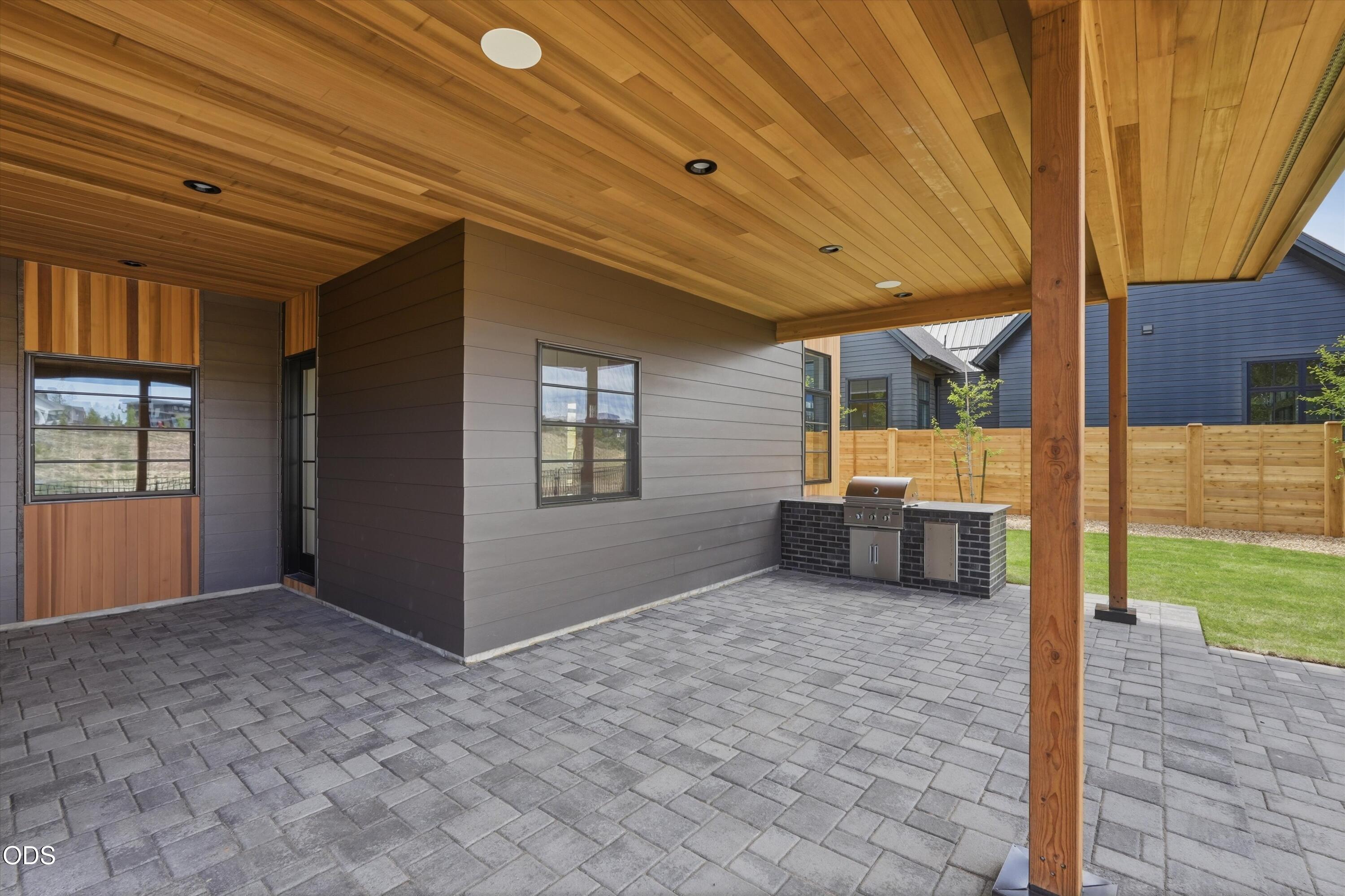 3114 NW Crossing Drive