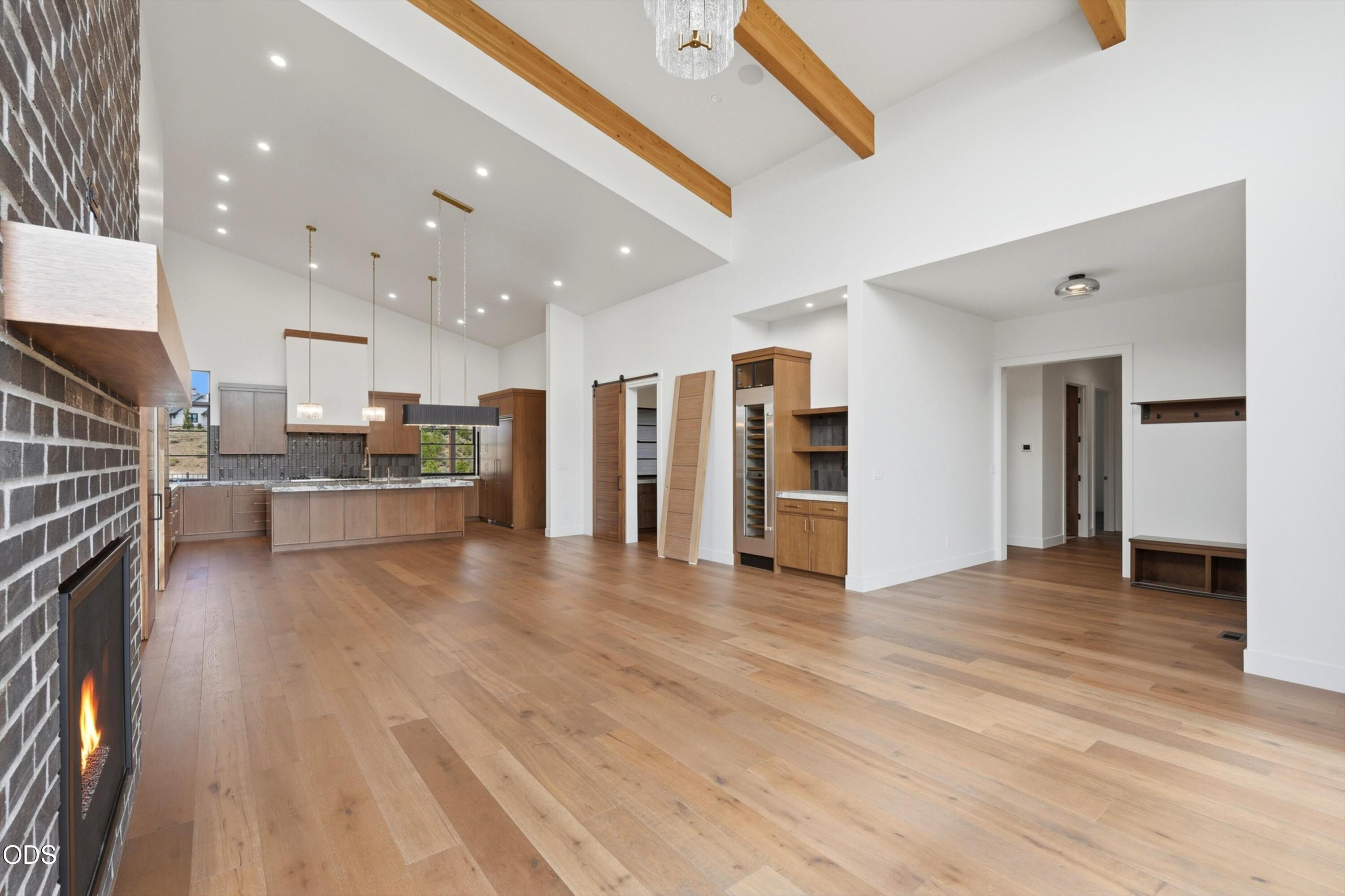 3114 NW Crossing Drive