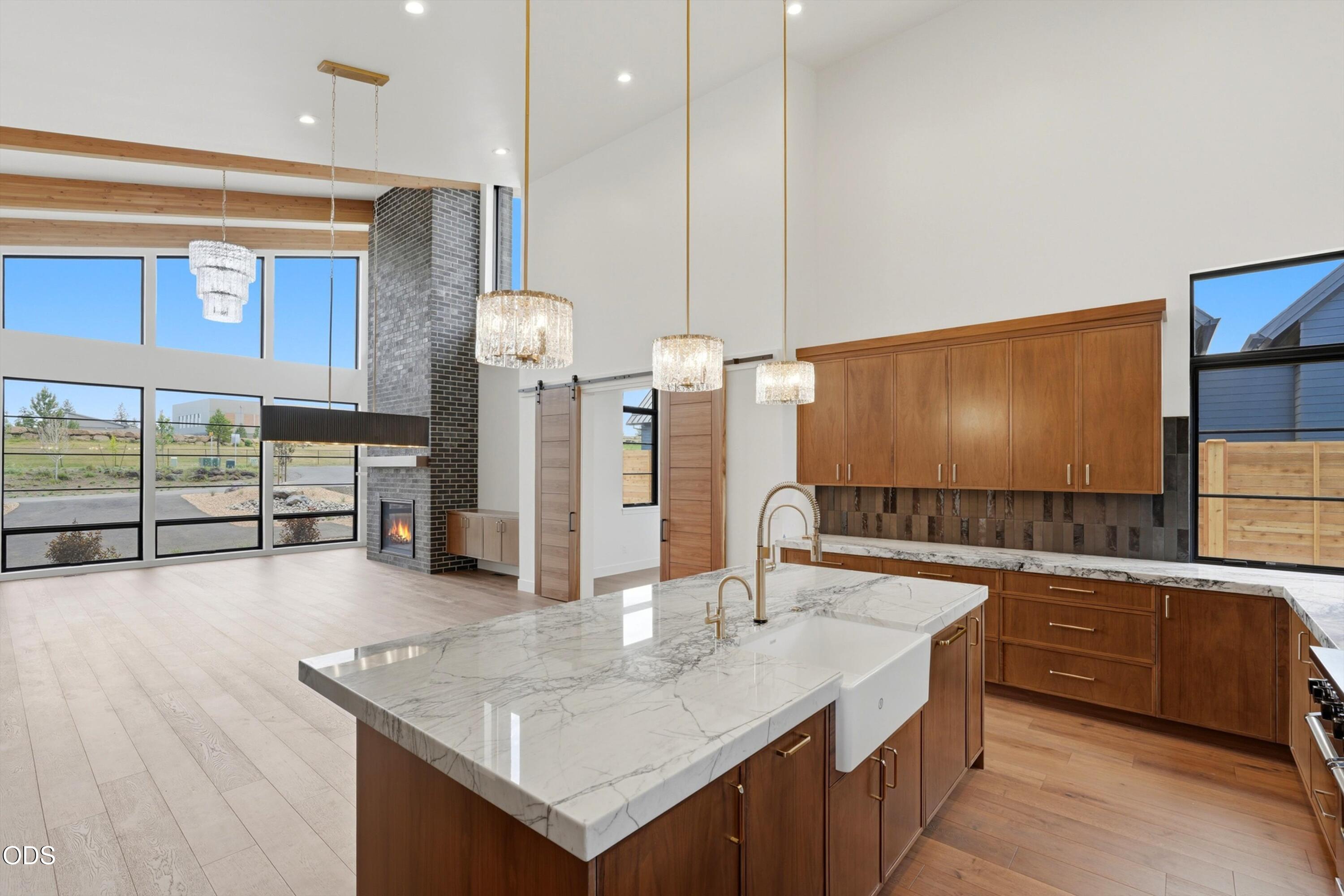 3114 NW Crossing Drive