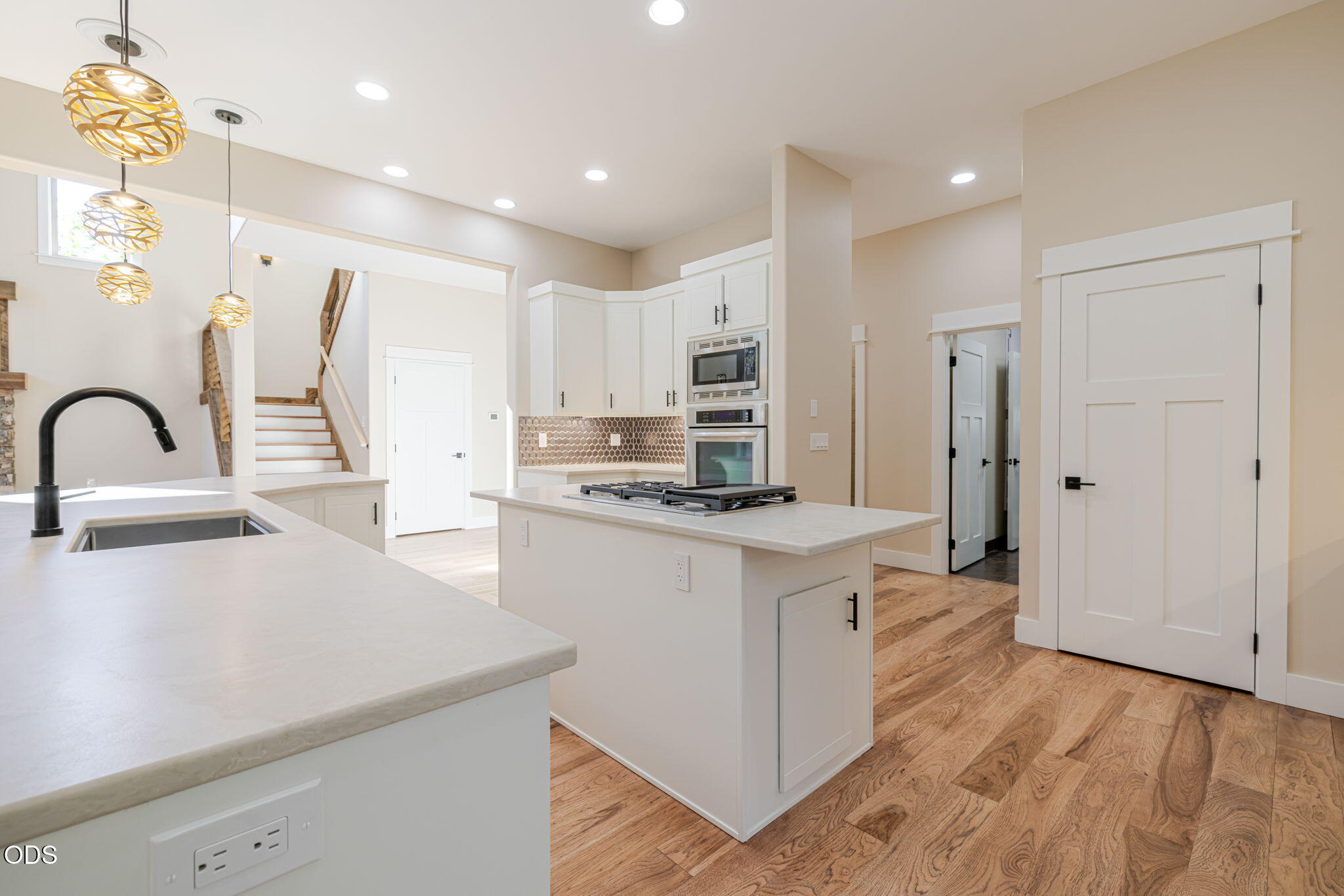 3454 NW Bryce Canyon Lane