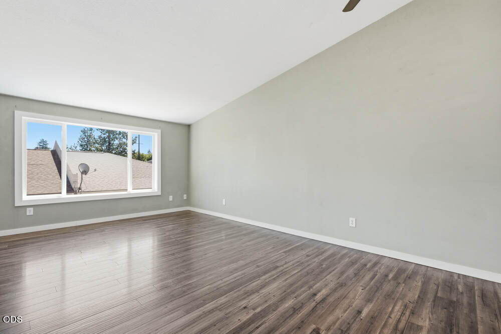 980 SE Centennial