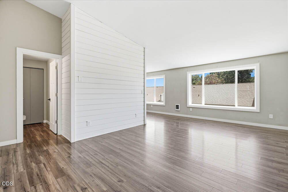 980 SE Centennial