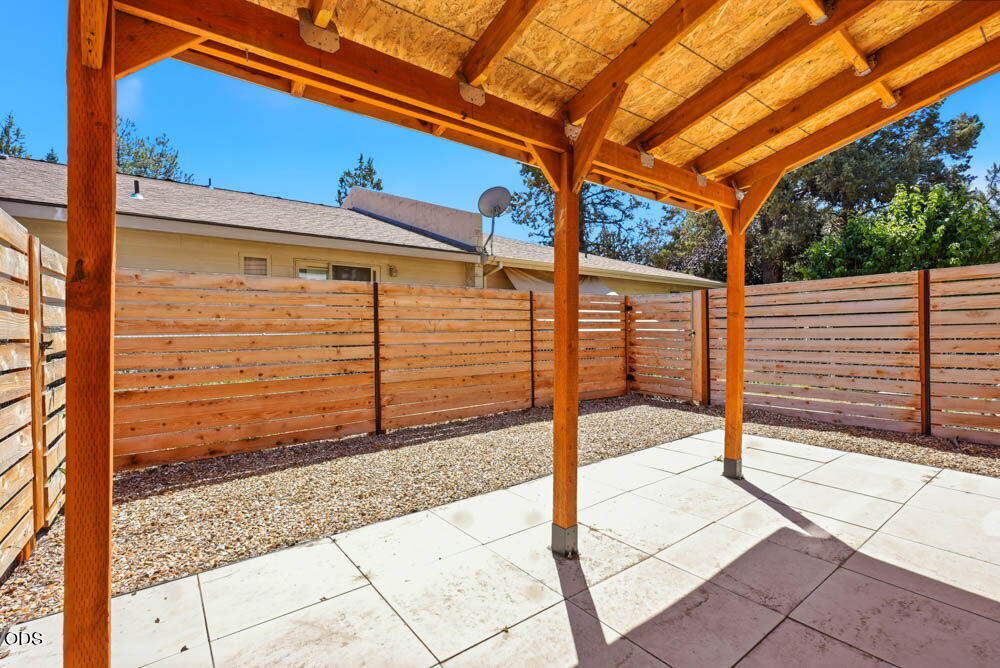 980 SE Centennial