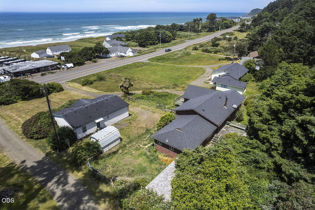 95489 Highway 101 S