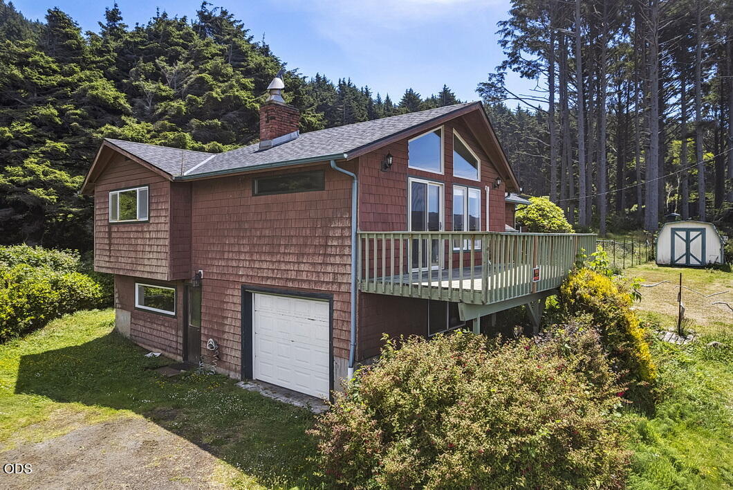 95489 Highway 101 S