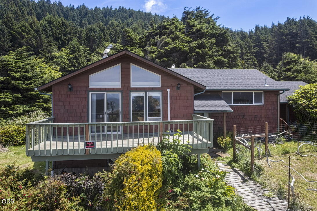 95489 Highway 101 S